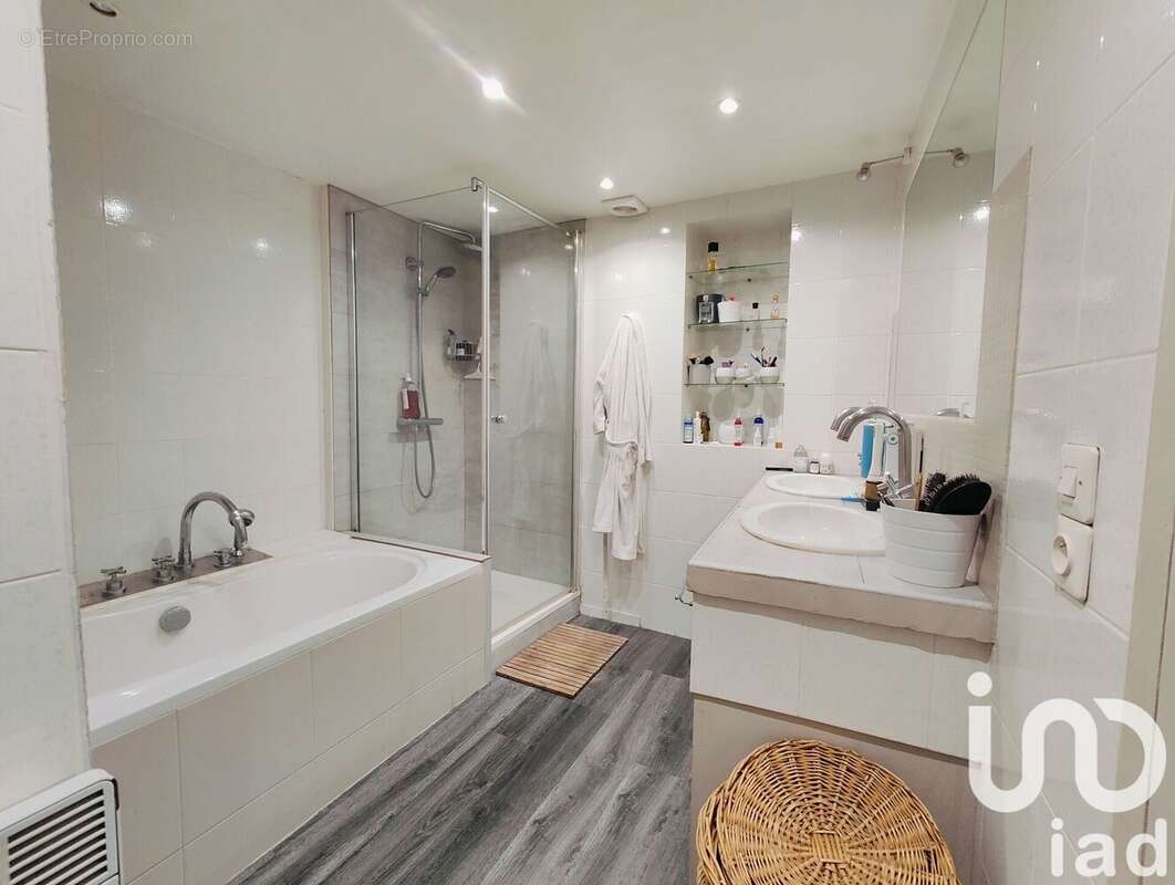 Photo 8 - Appartement à PARIS-11E