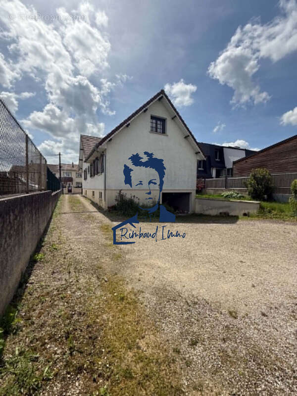 Maison à CHARLEVILLE-MEZIERES