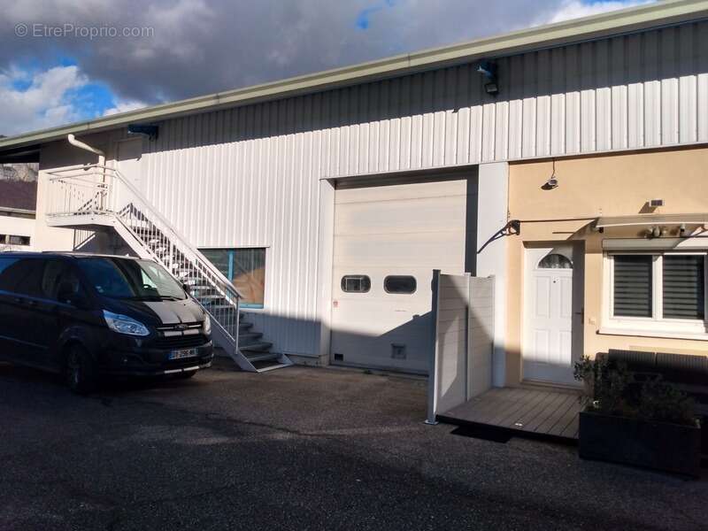 Dpt Savoie (73), à vendre CHALLES LES EAUX Ateliers et Bureaux - photo 5
