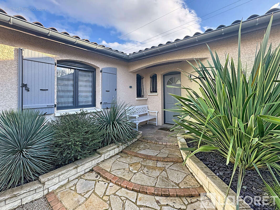 Maison à L&#039;ISLE-D&#039;ABEAU