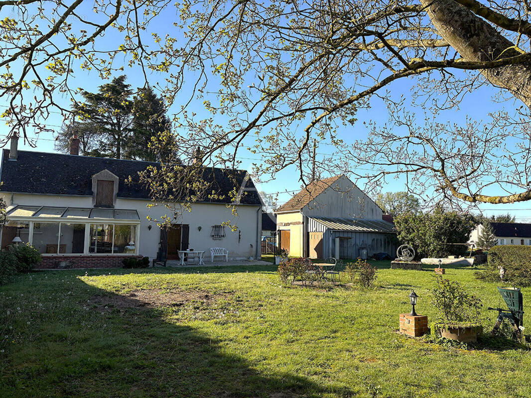 Maison à FAY-AUX-LOGES