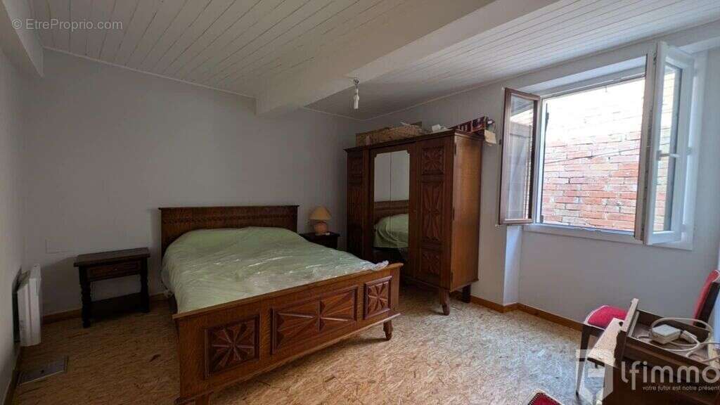 Maison à SAINT-JULIA-DE-BEC