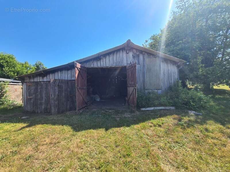 Maison 152 m²,3 pièces, sous sol total, terrain de 2 358 m² - photo 14