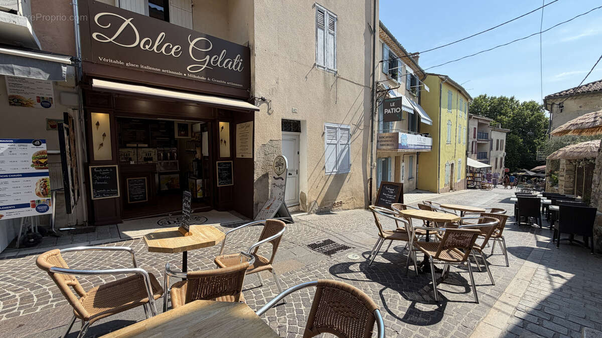 Murs et fonds 36m2 plein centre village - photo 2