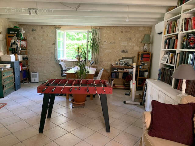 Maison à SAINT-THOMAS-DE-CONAC