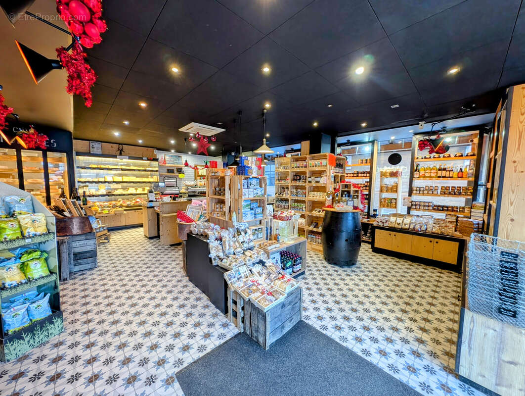 Commerce à LA CLUSAZ