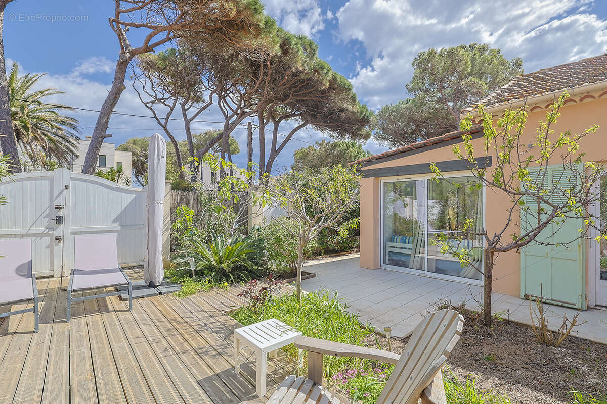 Appartement à HYERES