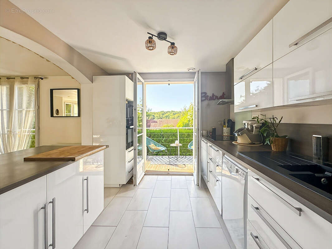 Maison à SAINT-CYR-EN-ARTHIES