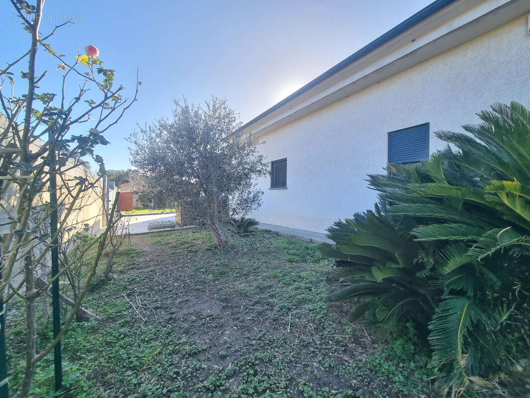 Maison à LINGUIZZETTA