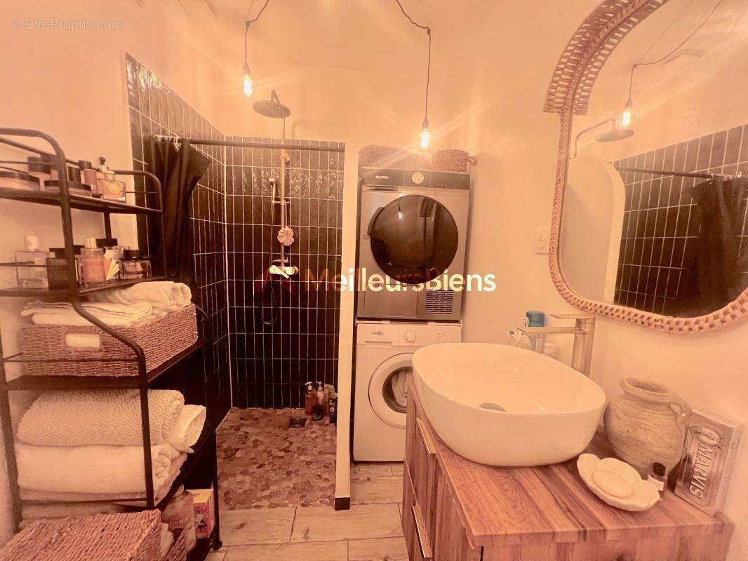 VIARMES_T2 de 35,5 m² avec cour et parking - photo 7