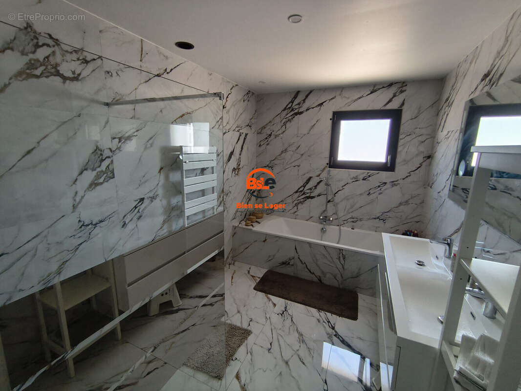 A vendre Villa plain-pied Pont du Château - Agence Immobilière BSLE PONT DU CHATEAU - Maison à PONT-DU-CHATEAU