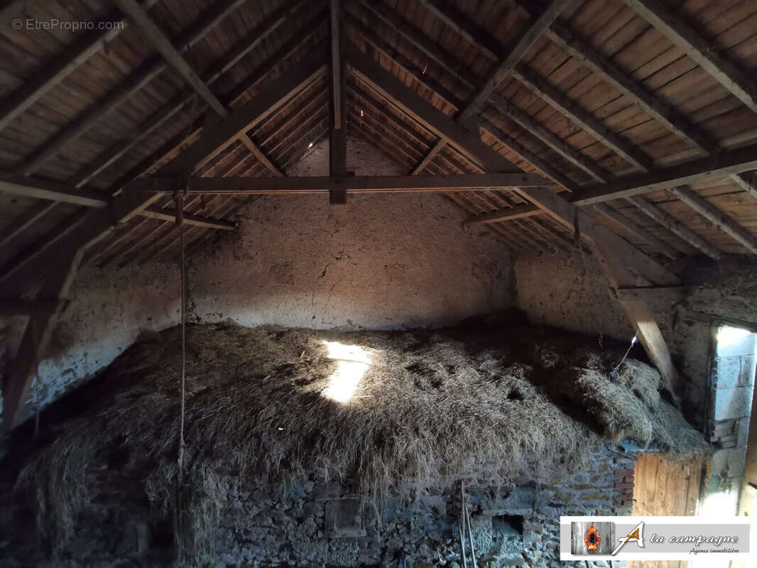 Maison à MOUREUILLE