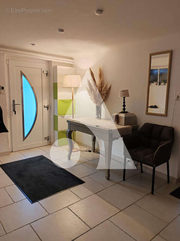 Maison à NEUFCHATEAU