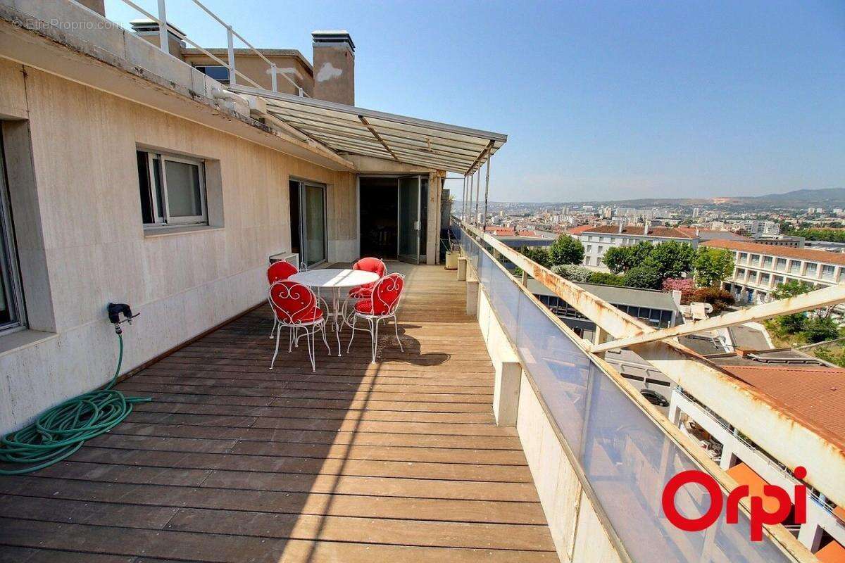 Appartement de type 3/4 -170 m² - Penthouse - Dernier étage Terrasse 45 m² - Parking - photo 24
