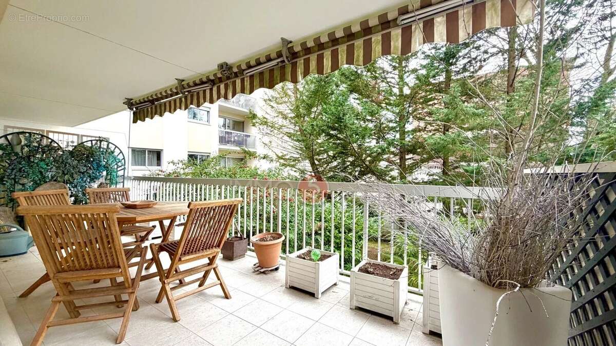 Appartement à LE RAINCY