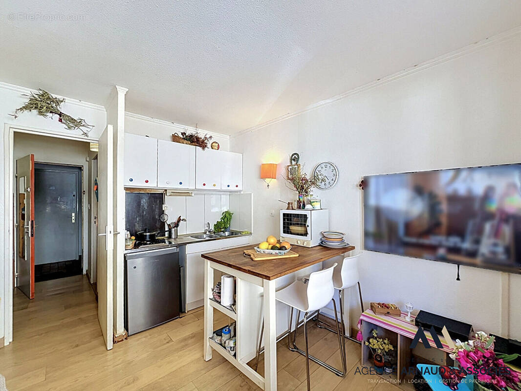 Appartement à SAINT-CYR-SUR-MER