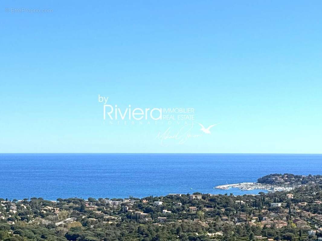 Maison à CAVALAIRE-SUR-MER