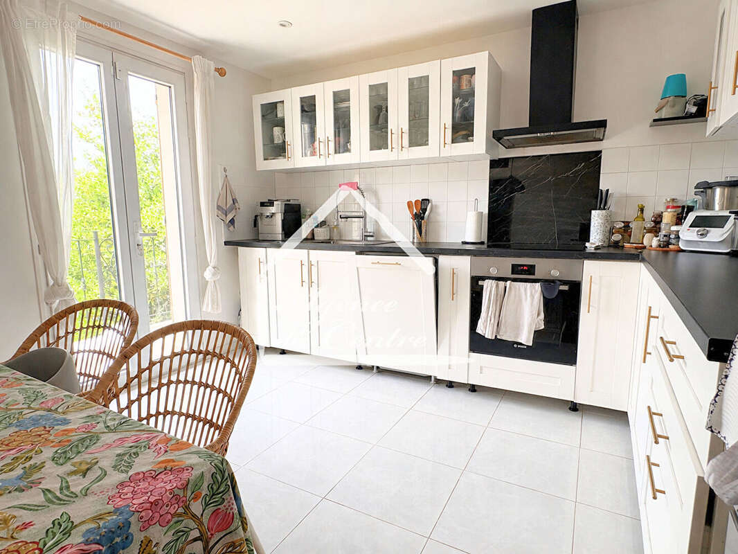 Maison rénovée de 115 m² - photo 5