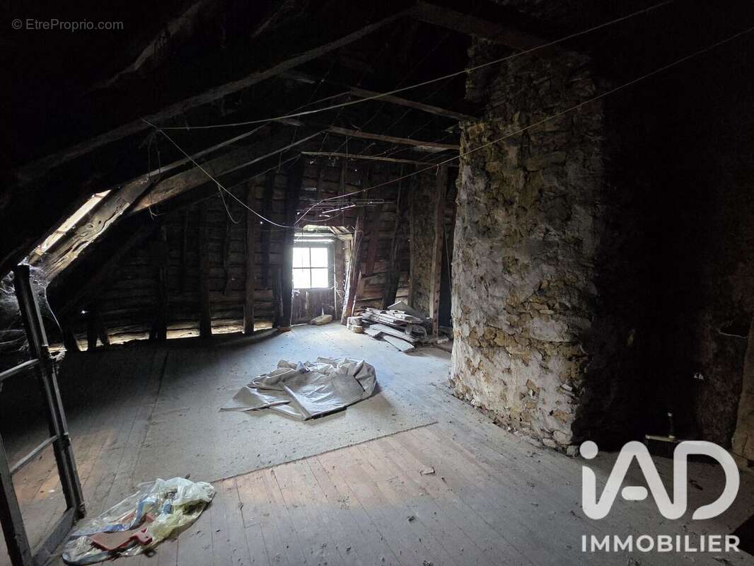 Maison 80 m² à Terrasson-Lavilledieu  - photo 9