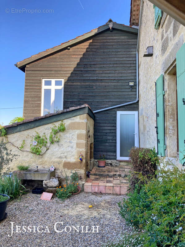 Maison à BOURDELLES