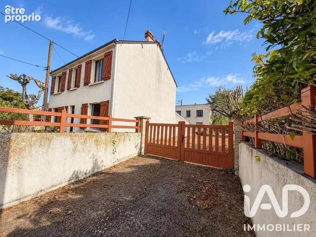 Photo 1 - Maison à MONTLOUIS-SUR-LOIRE