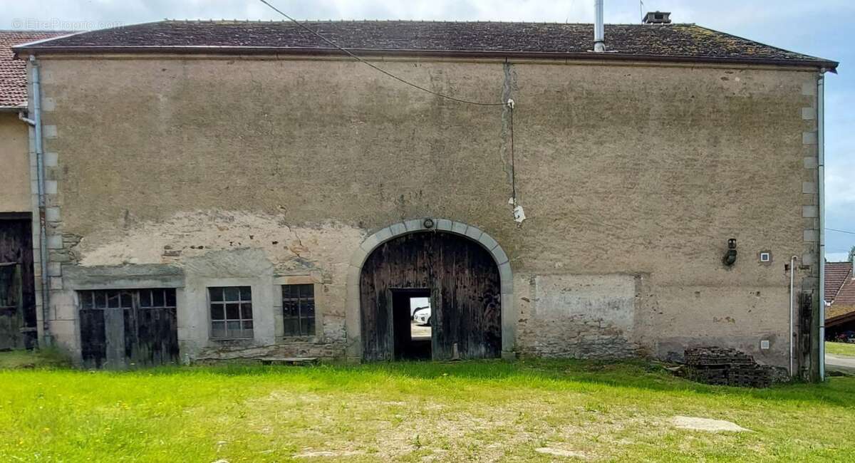 Maison à LUXEUIL-LES-BAINS