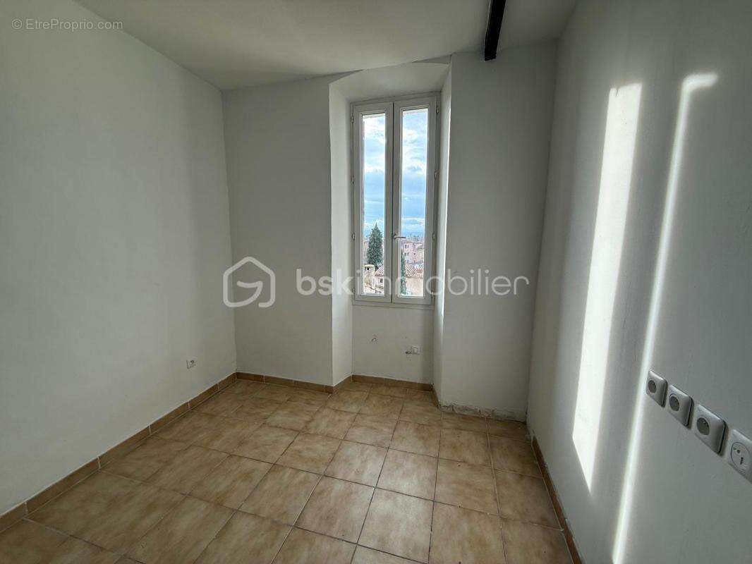 Appartement à PERTUIS