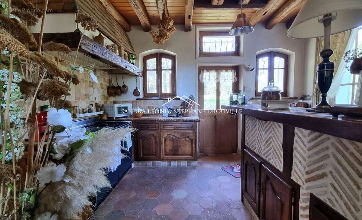 Maison à SAINT-PREST