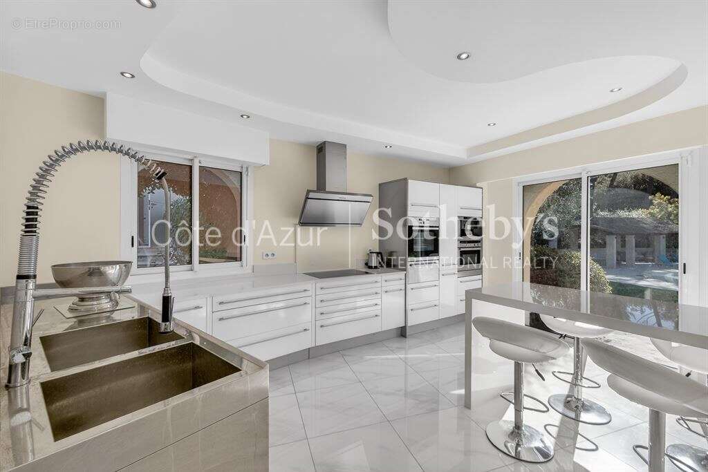 Maison à MOUANS-SARTOUX