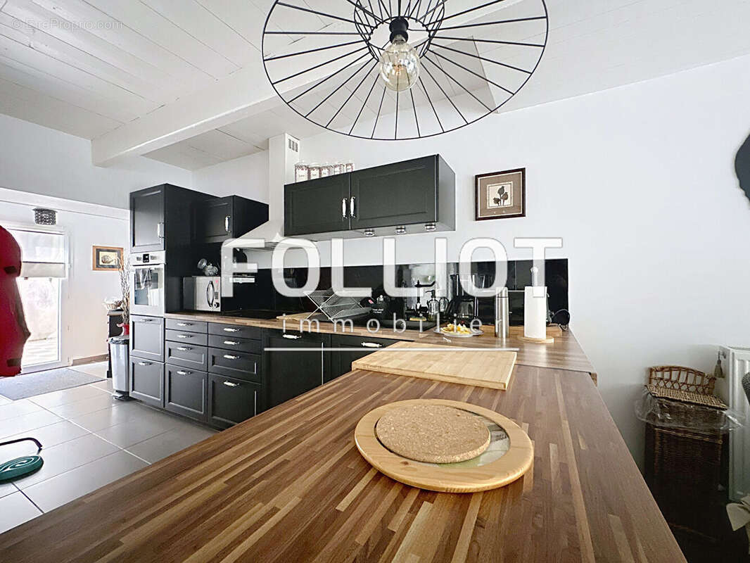 Maison à LONGUEVILLE