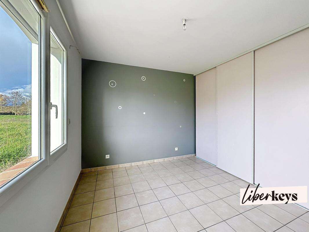 Maison à MONTPON-MENESTEROL