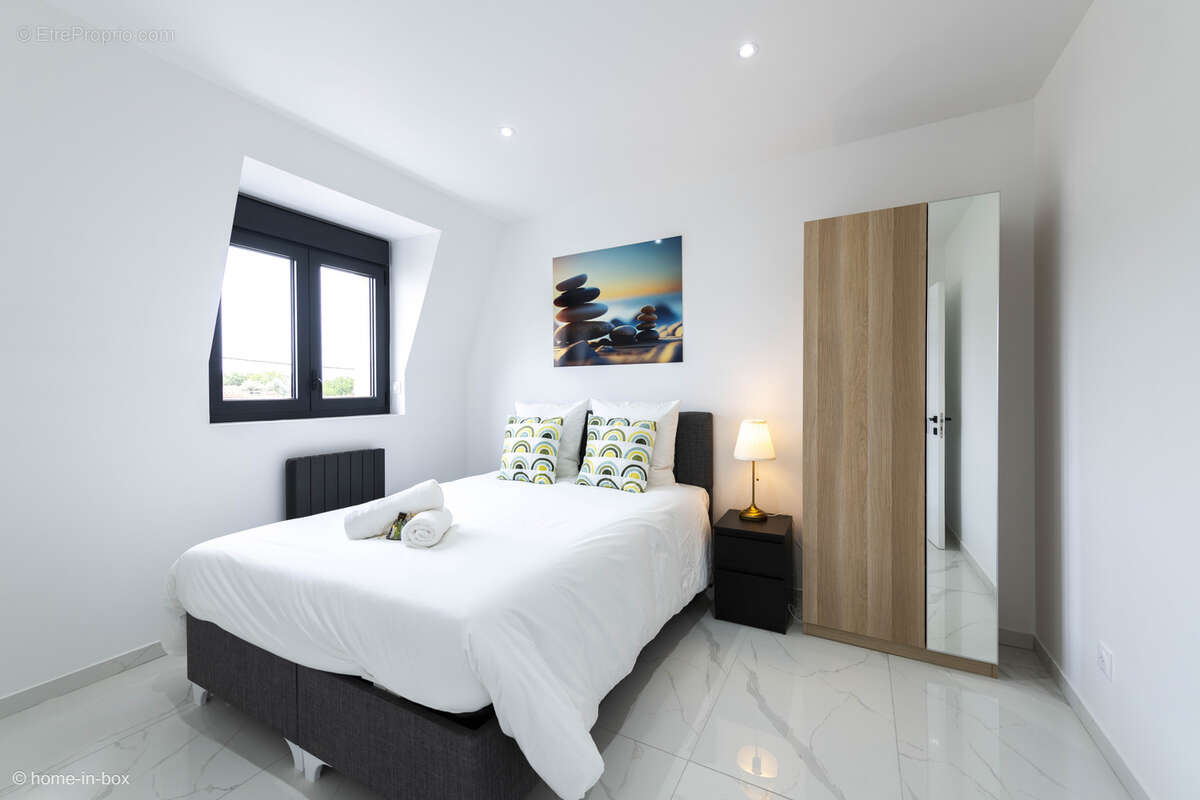 Appartement à PARAY-VIEILLE-POSTE