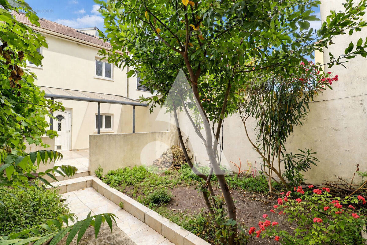 Maison à MONTREUIL