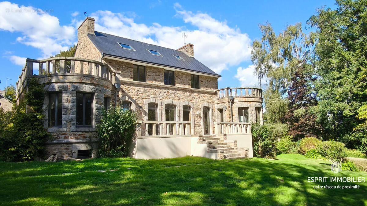 Maison à PONT-AVEN