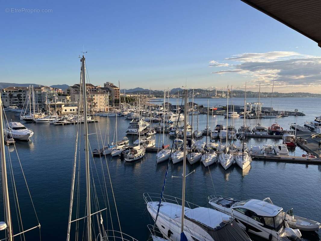 Appartement à FREJUS