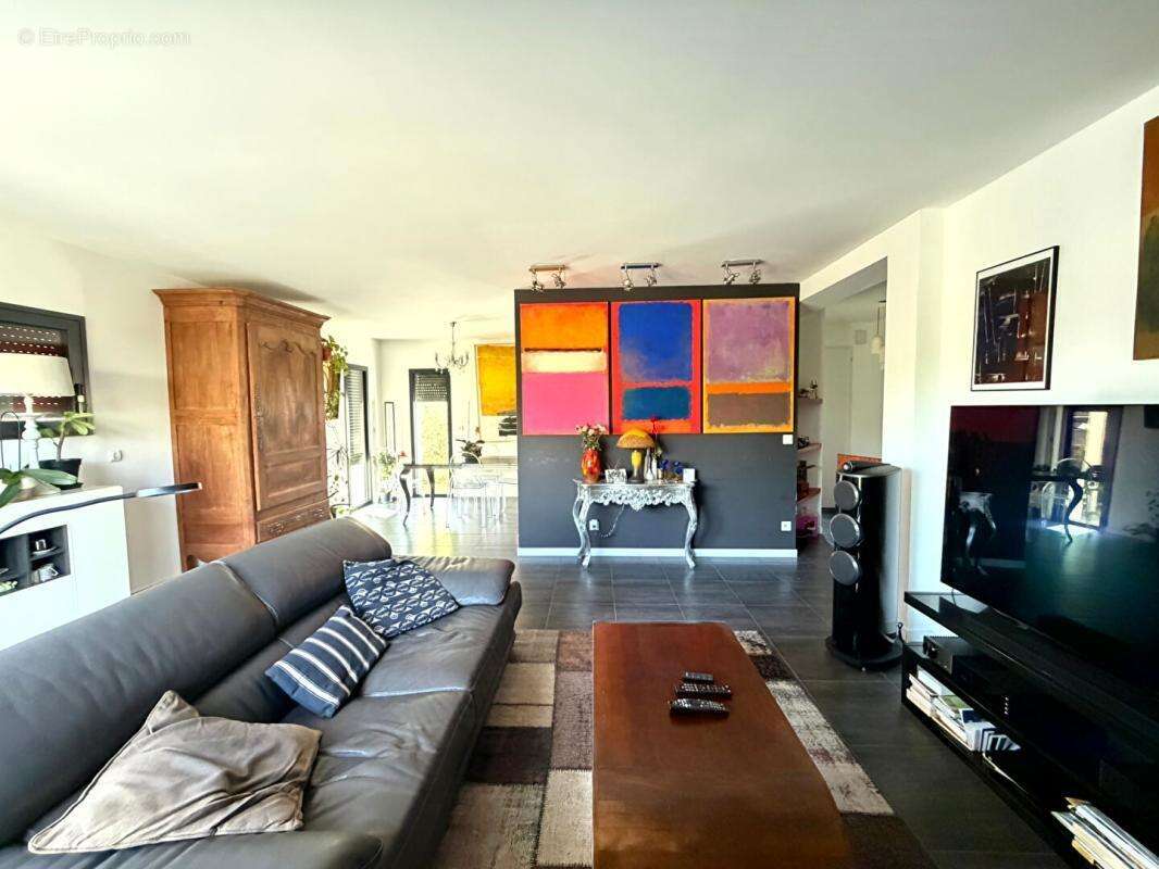 A Meursac Maison de plain pied  de 99.5 m2 avec piscine - photo 2