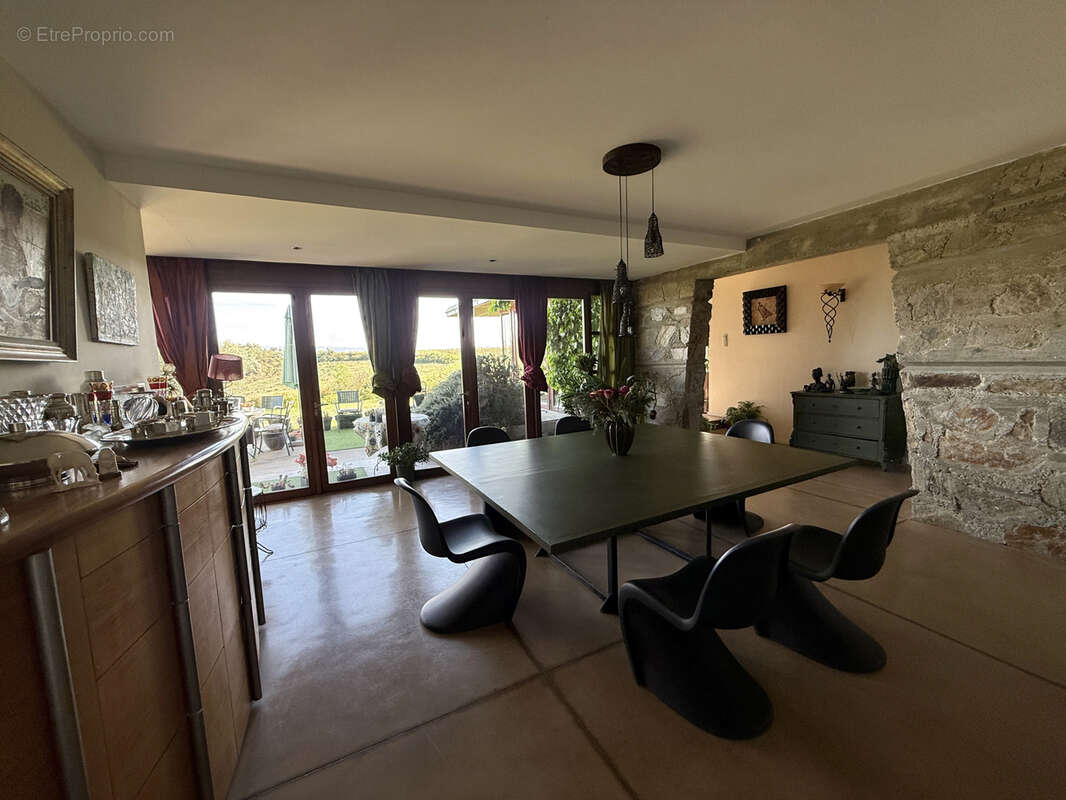 Maison à COUFFOULENS