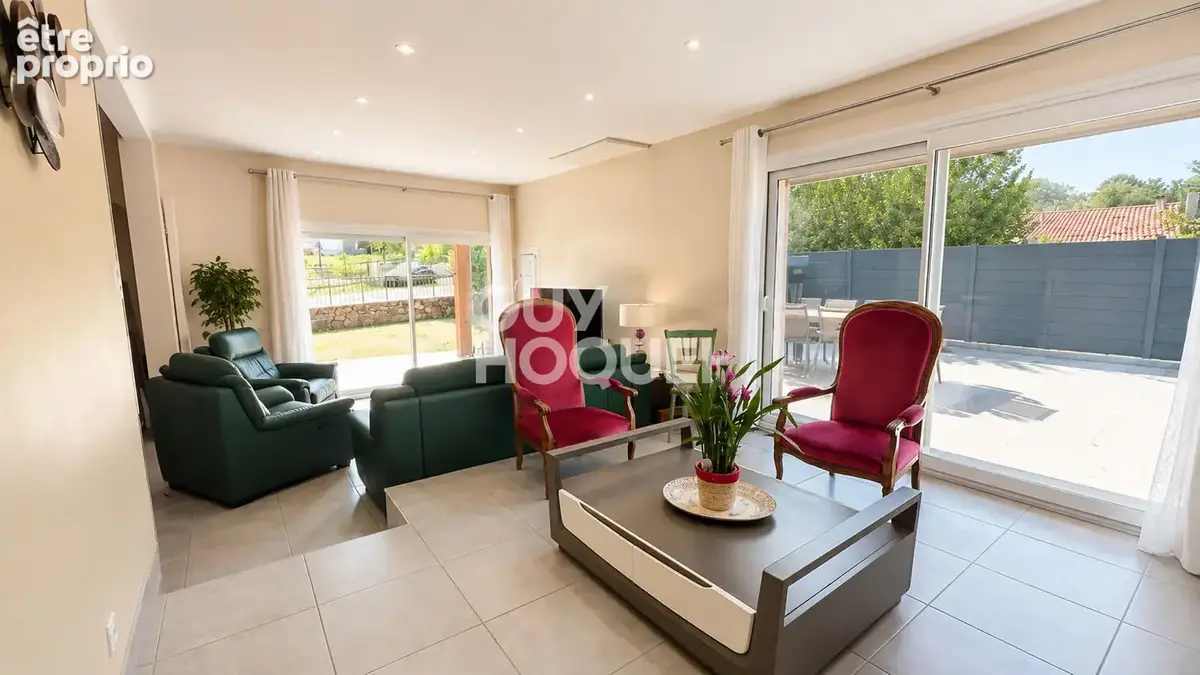Charbonnières Les Vieilles - Maison de 193m² - photo 5