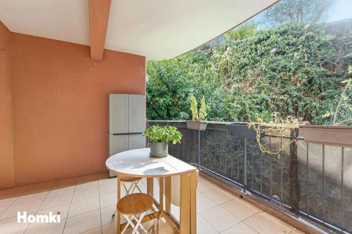 Appartement à LE CANNET