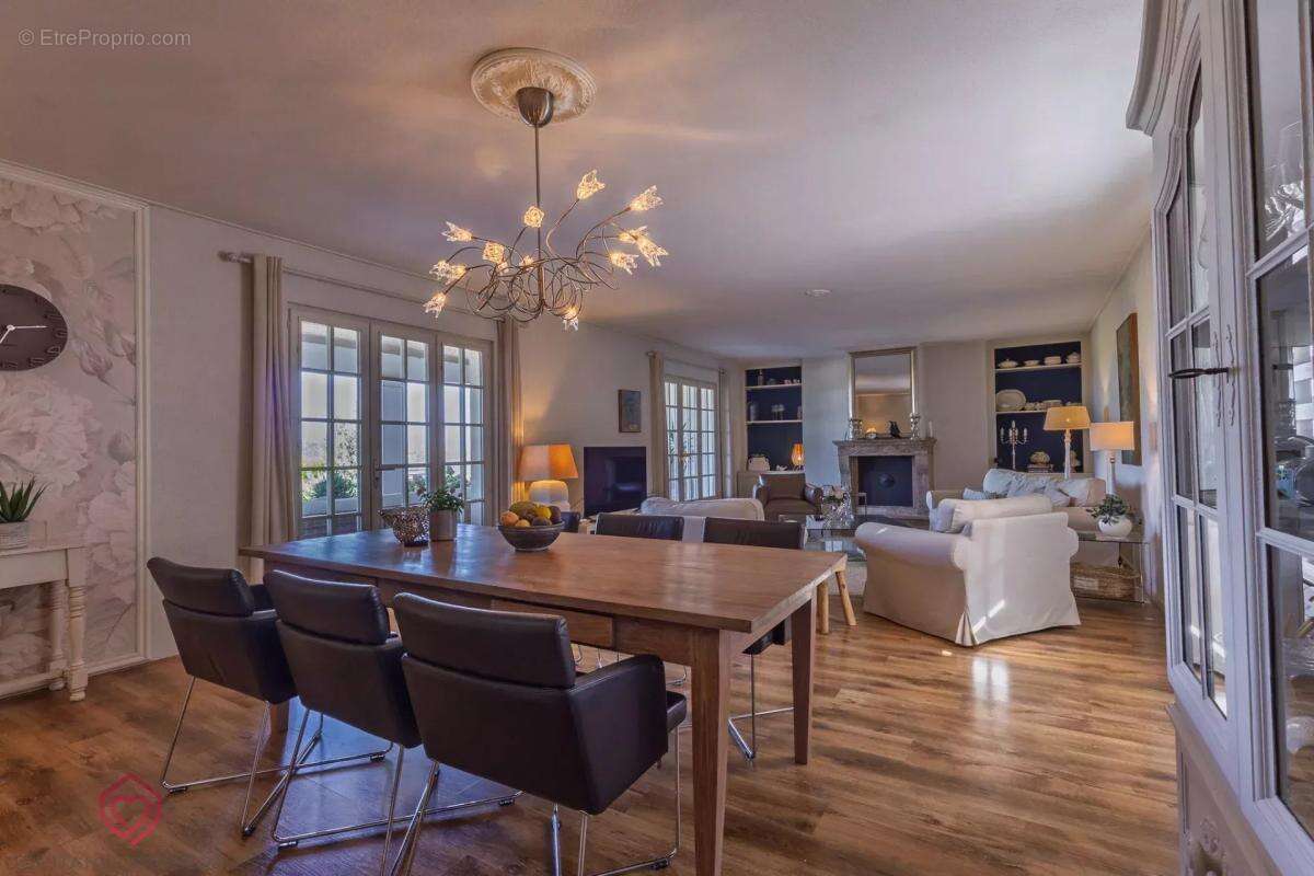 Maison à LEZIGNAN-CORBIERES