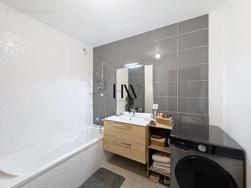 Appartement 2024 à vendre - 3 pièces sans vis-à-vis - ANNECY (74) - photo 4