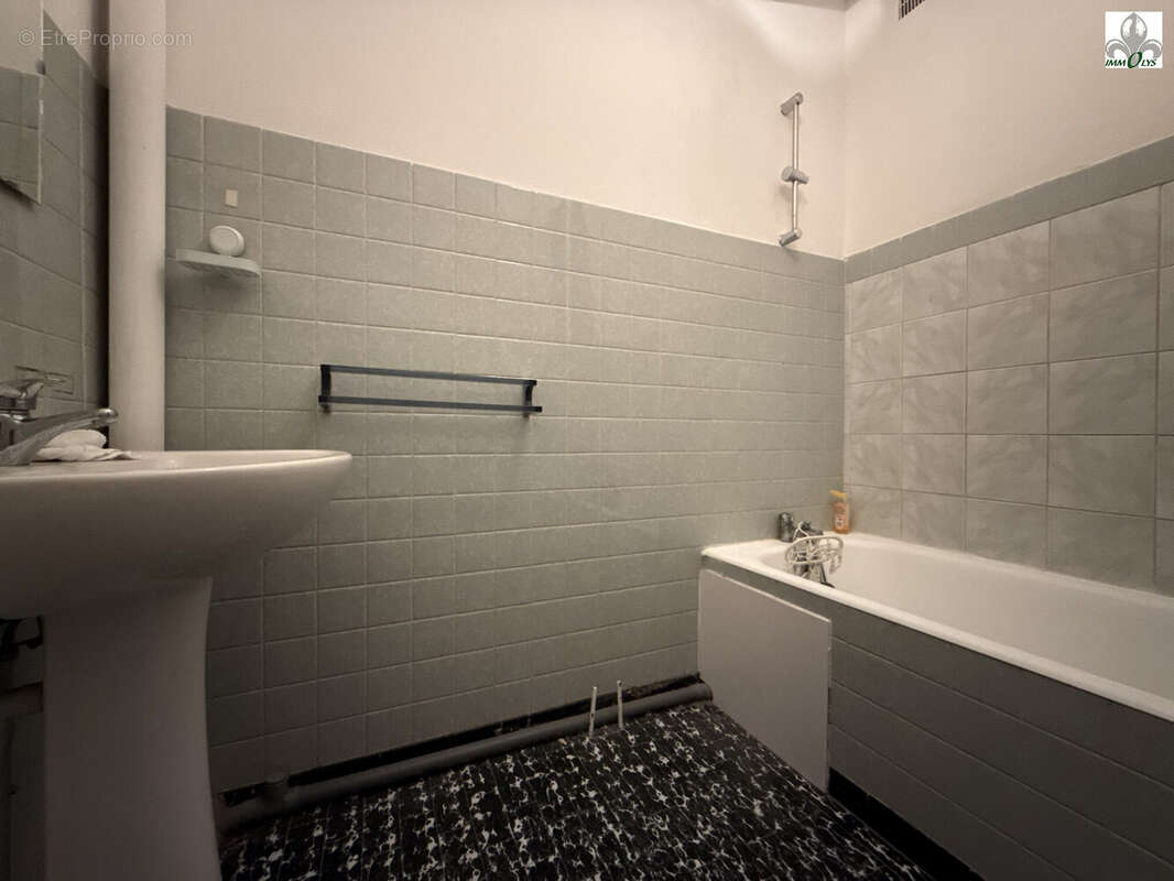 Appartement au RDC - Appartement à SAINT-JEAN-DE-LOSNE