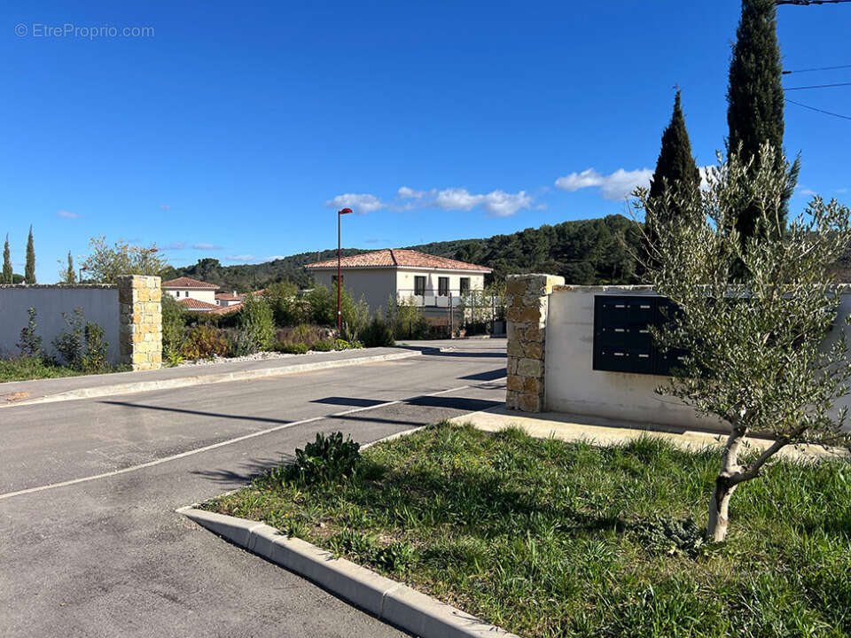 Terrain à CLERMONT-L'HERAULT