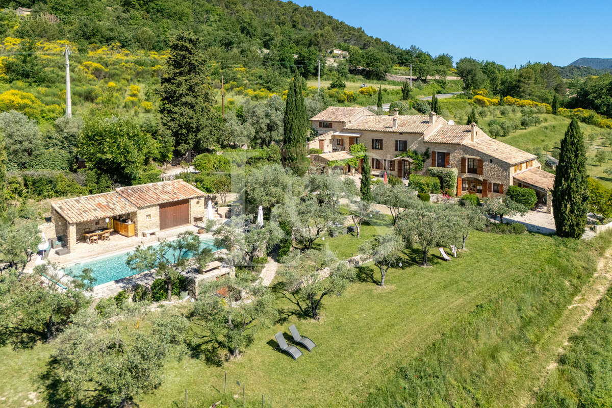 Maison à VAISON-LA-ROMAINE