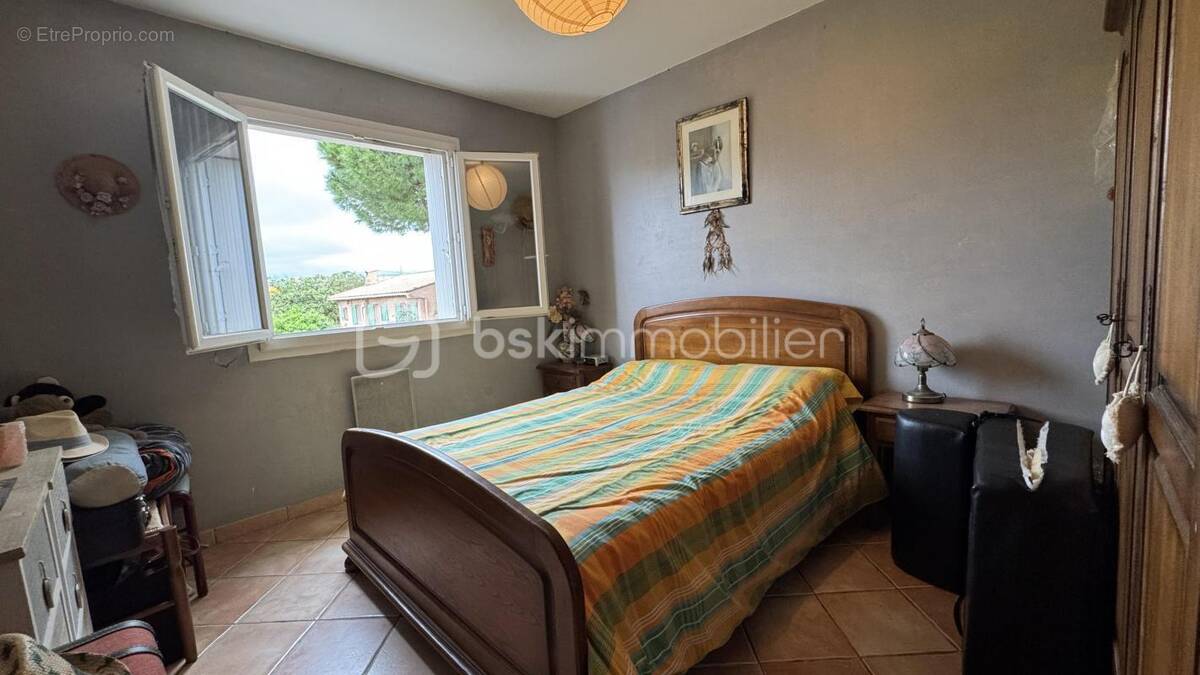 Appartement à LA CRAU