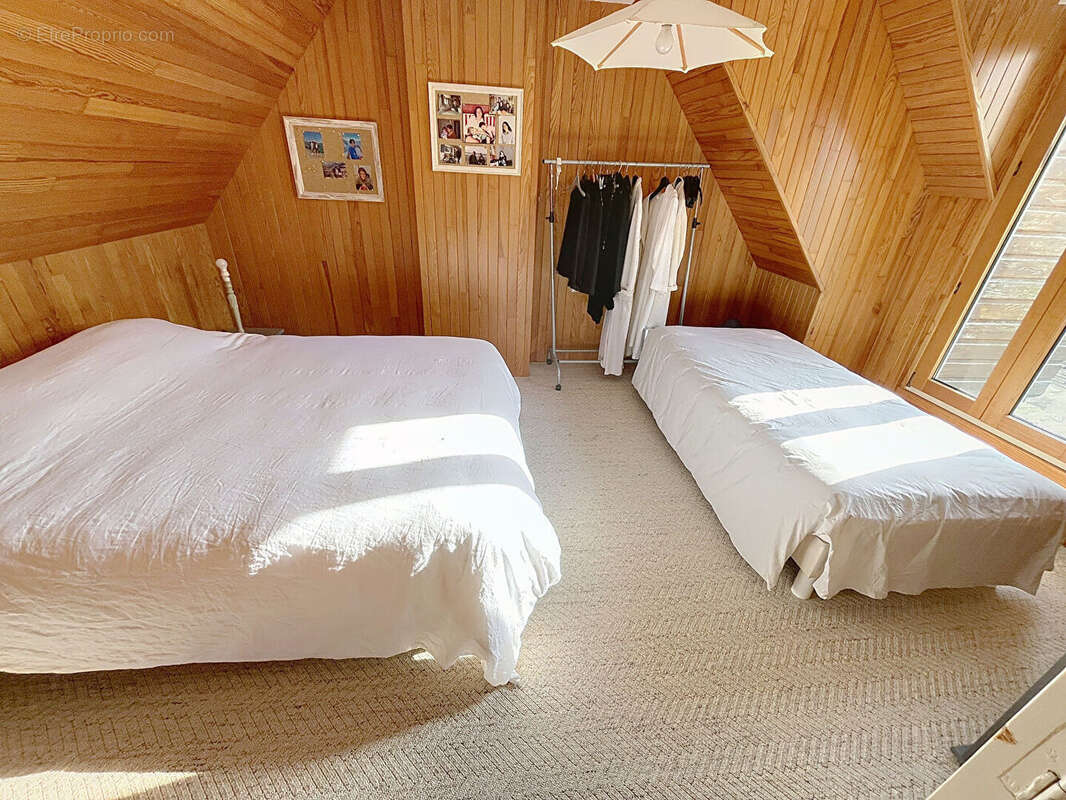 Maison de 9 pièces à Avranches (50300) à 2,5 kms du centre ville et 3 kms des grandes surfaces - photo 12
