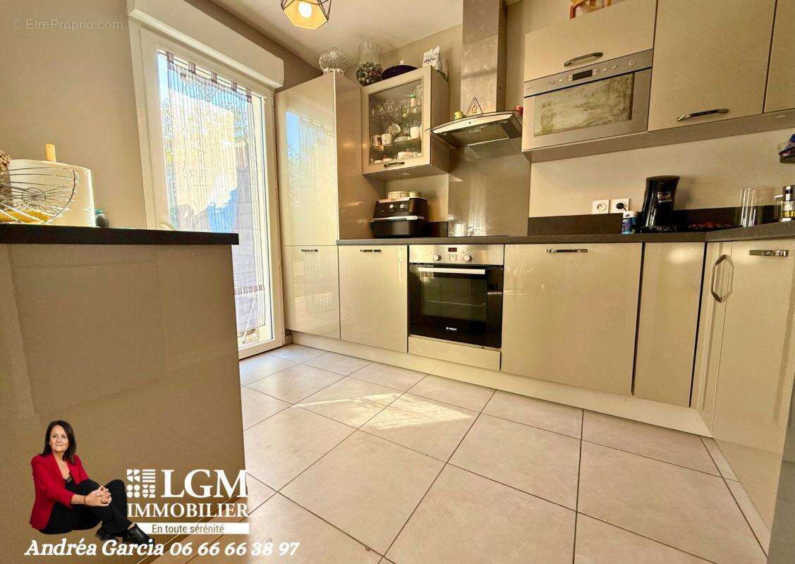 Maison à CHATEAUNEUF-LES-MARTIGUES