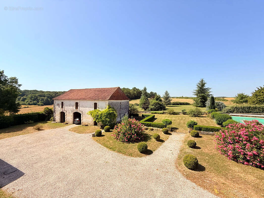 Maison de caractere - photo 5