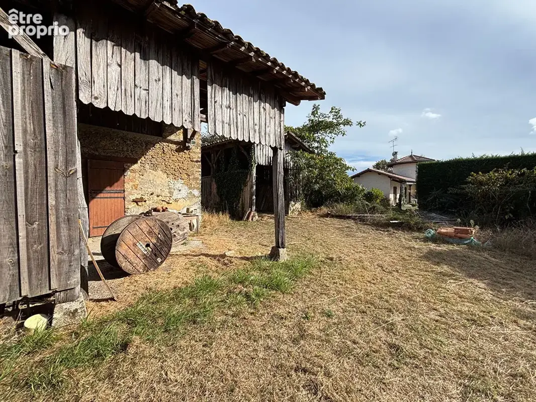 Terrain 613m² à salles - photo 2