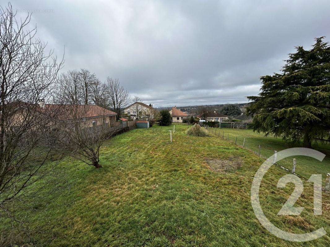 Maison 134 m² à Saint-Junien  - photo 3